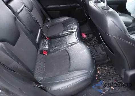 2019 Jeep Compass Altitude 4X4 z USA, uszkodzony, nr VIN 3C4NJDBB6KT653009